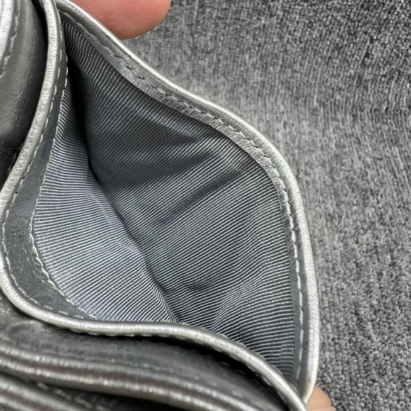 100% Authentic CHANEL Leather Wallet - Picture 13 of 13